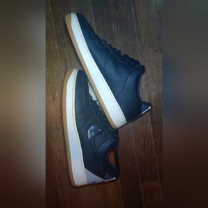 NBA × Nike Men's Air Force 1 '07 LV8